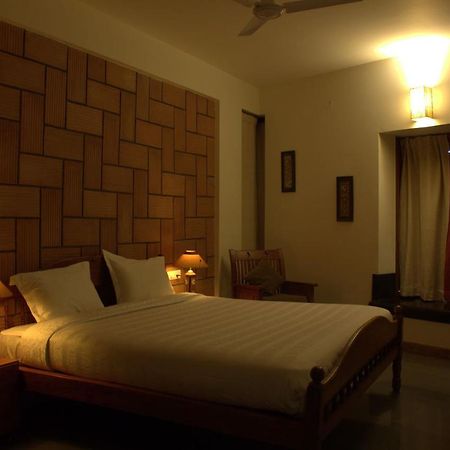 Nisargha Serviced Apartments Бангалор Экстерьер фото